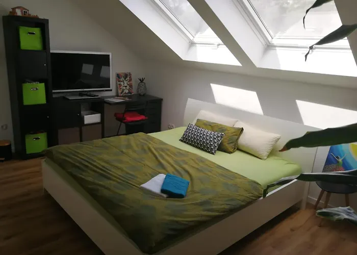Gaestezimmer Mit Eigenem Bad In Reihenmittelhaus